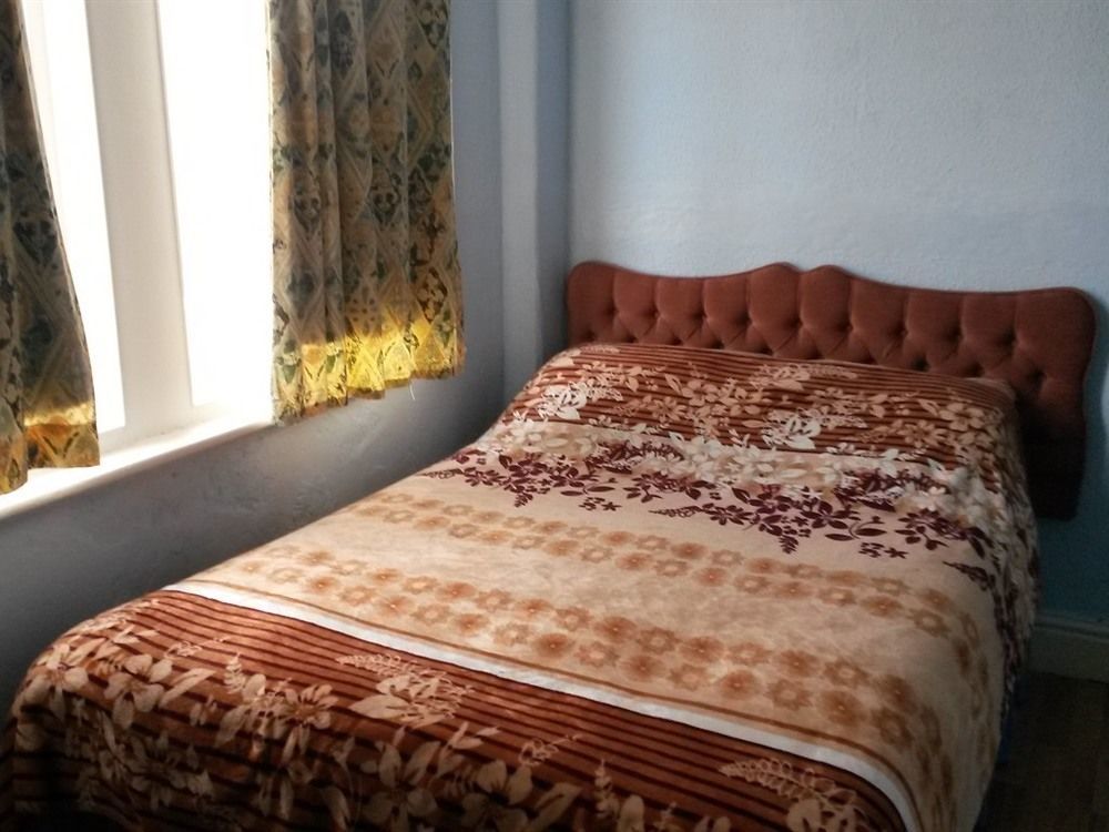 Myroomz Orchid Hotel Blackpool Bagian luar foto